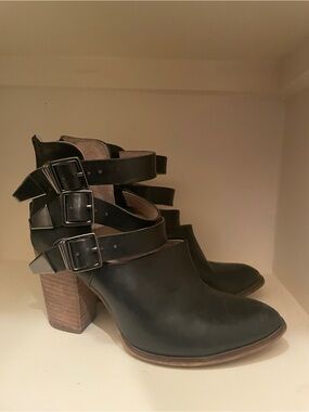 Women’s Black Strappy Buckle Ankle Booties